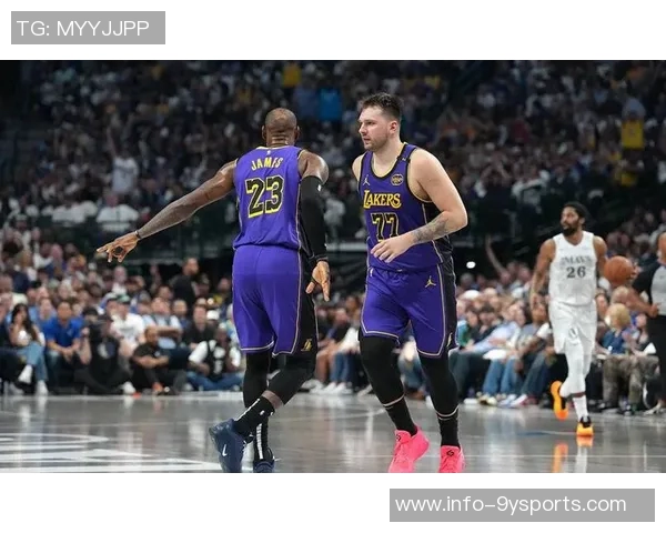 湖人媒体日回顾詹姆斯谈退役东契奇分享融入感受艾顿面对巨大压力