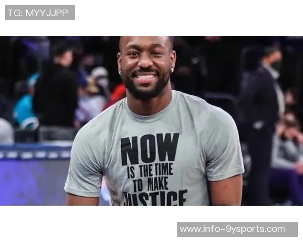 马祖拉称赞A西蒙斯表现提升认为他在新角色中更加出色