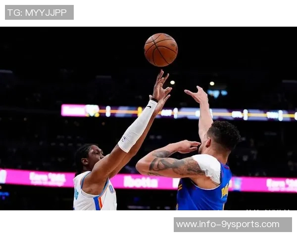 米切尔轻松发威30分钟内高效砍下27分4篮板4助攻第三节完美表现6中6 米切尔轻松发威30分钟内高效砍下27分4篮板4助攻第三节完美表现6中6